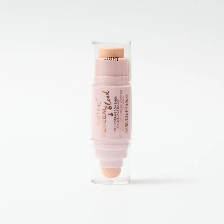 Technic Conceal & Blend Concealer With Sponge Light
